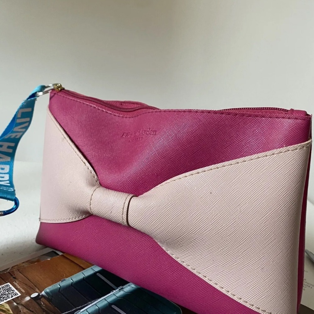 Elizabeth Arden Cosmetic Pouch